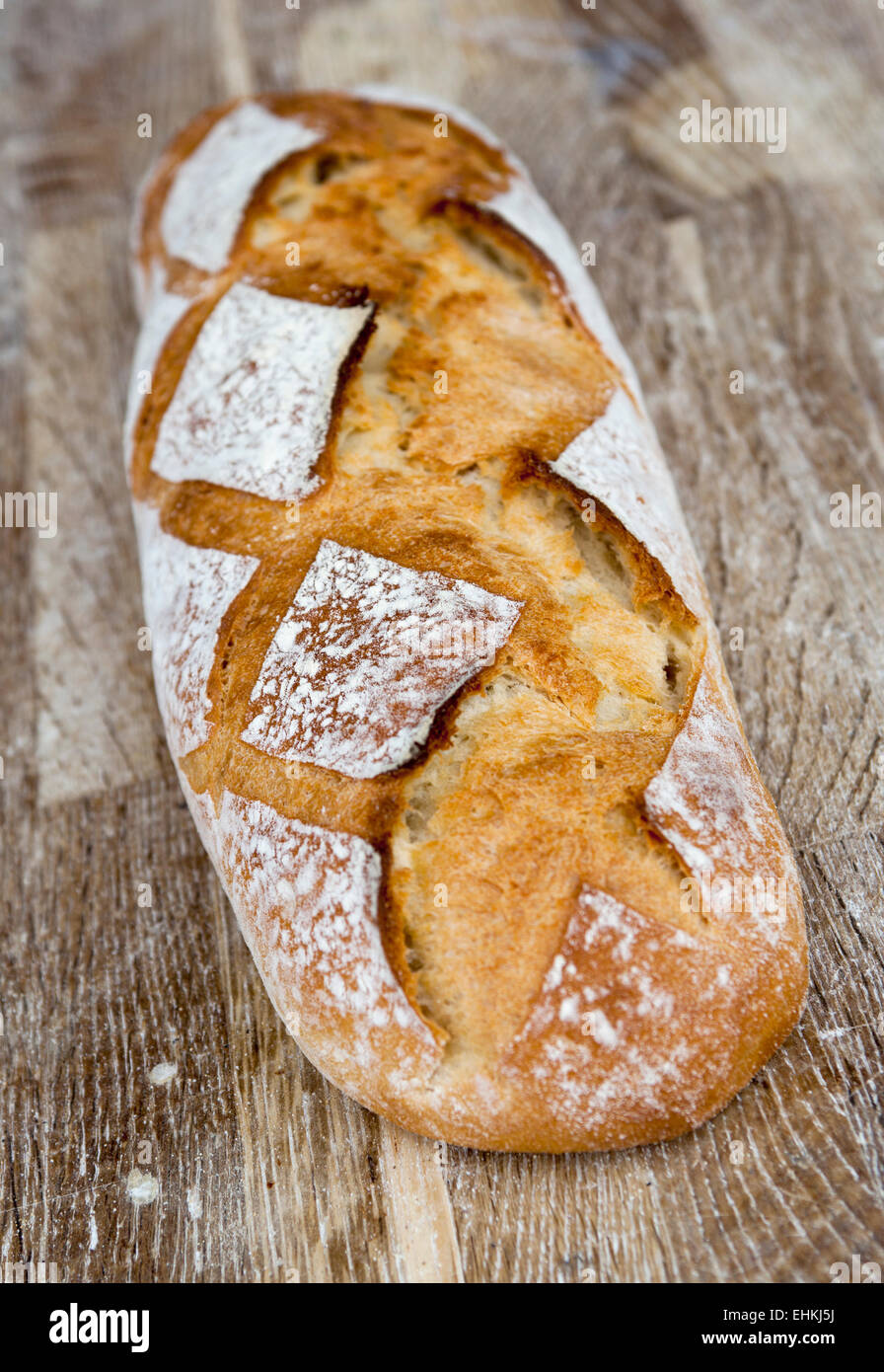 FROZEN POLISH STONE OVEN COUNTRY BREAD 480/460G Imported Half Cooked